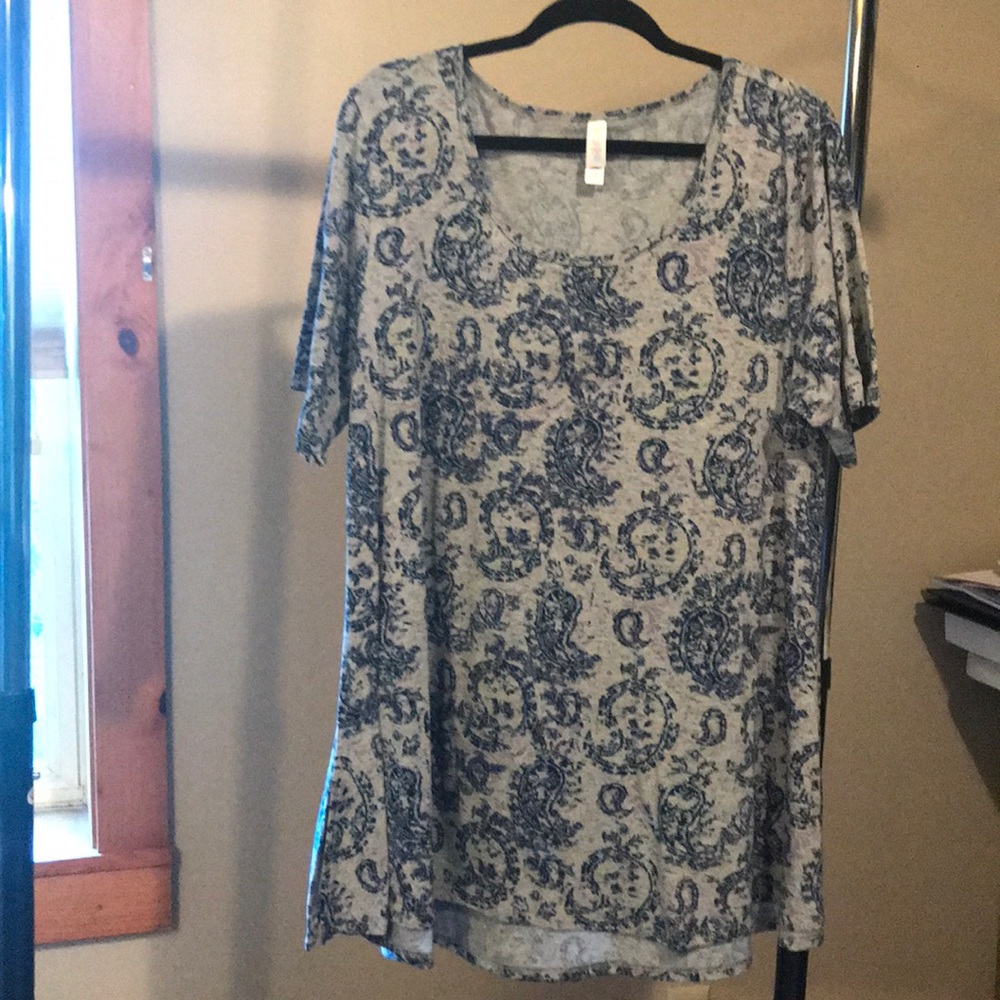 Lularoe Perfect Tee